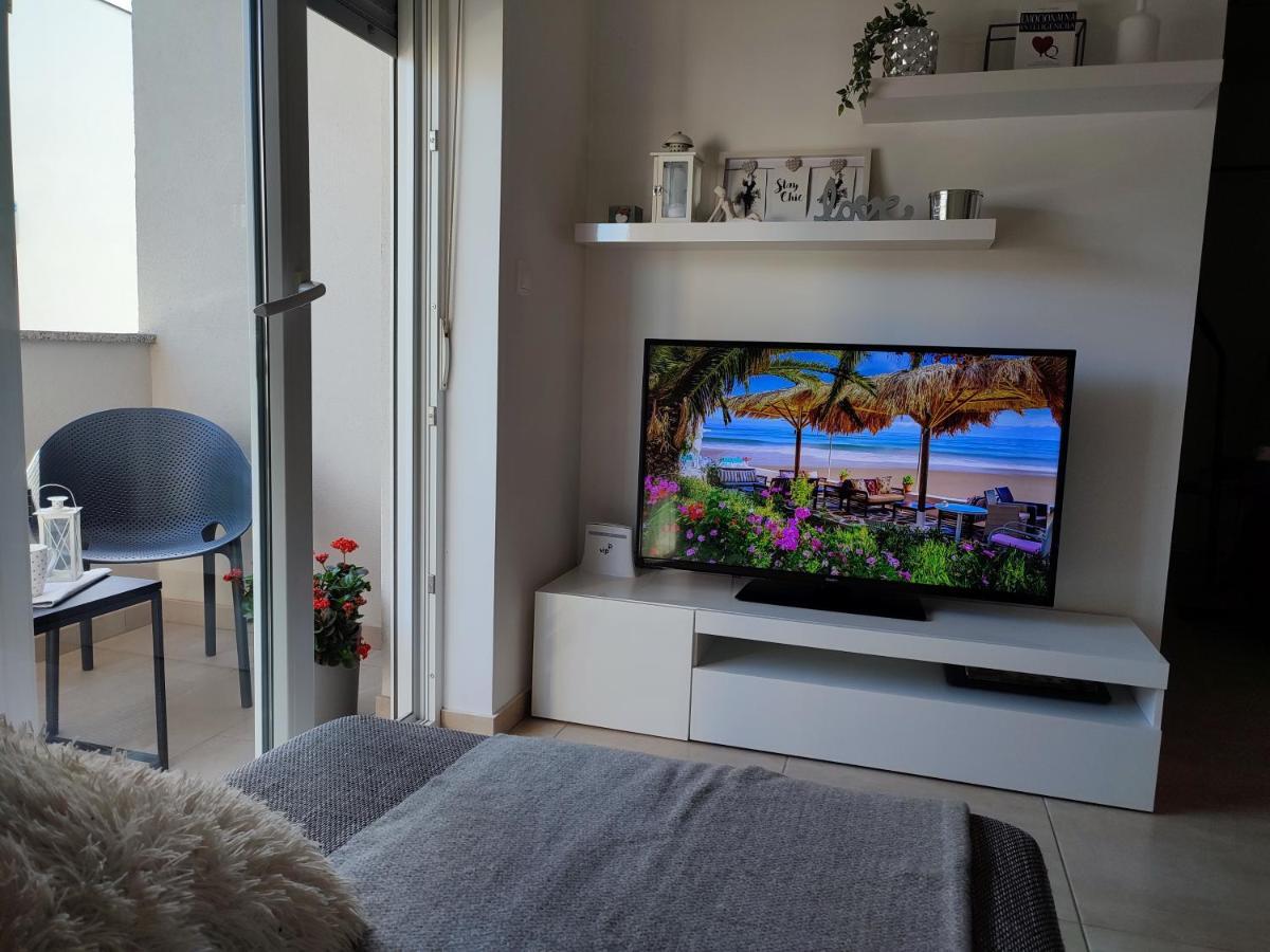 Nina Apartment Pula Luaran gambar